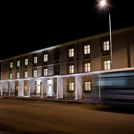 Fidelitas Hotel Sfântu Gheorghe Bagian luar foto