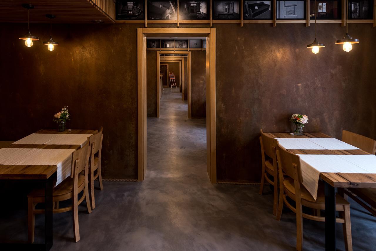 Fidelitas Hotel Sfântu Gheorghe Bagian luar foto