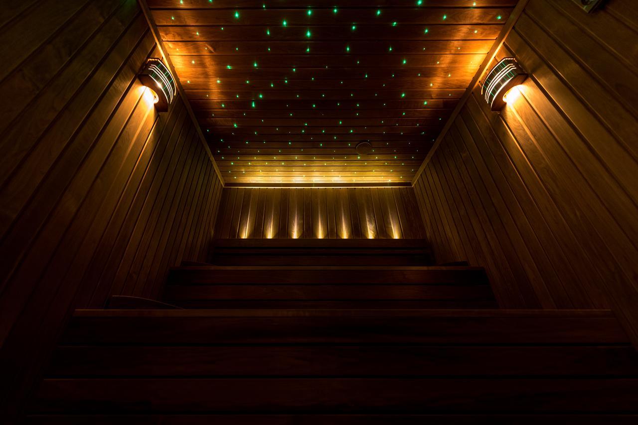 Fidelitas Hotel Sfântu Gheorghe Bagian luar foto